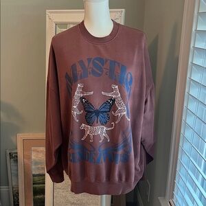 NWOT Modish Rebel oversized sweatshirt, size M.